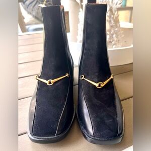 NWT Tory Burch Women's Black Equestrian Link
Chelsea Ankle Boots, Size 7